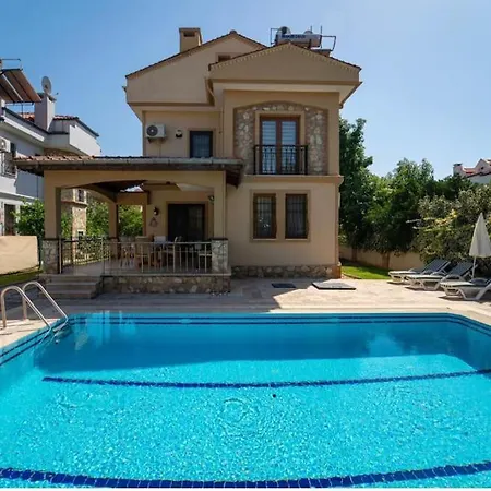 Umberto; Fethiye'de Ozel Havuzlu Willa Fethiye